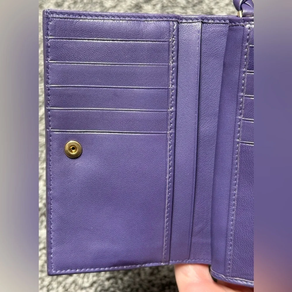 Bottega Veneta purple wallet - Picture 7 of 13